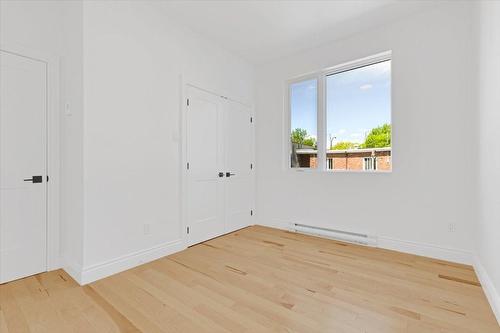 Bedroom - 202-1910 Rue Sullivan, Montréal (Le Sud-Ouest), QC - Indoor Photo Showing Other Room