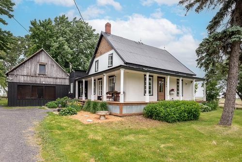 396 Ch. du Ruisseau-des-Noyers  Saint-Jean-Sur-Richelieu, QC J2Y 1J1