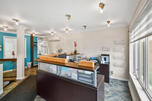 Réception - 3390 Grande Allée, Longueuil (Saint-Hubert), QC - Indoor