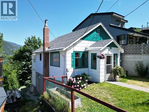 319 High Street, Nelson, BC - Outdoor