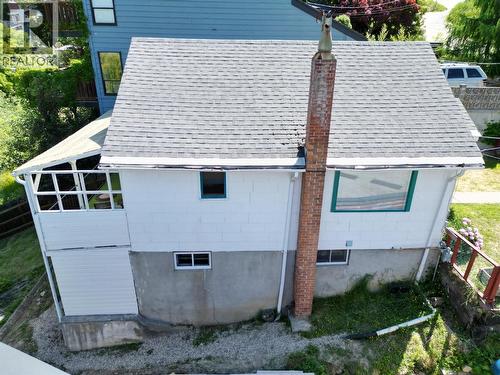 319 High Street, Nelson, BC - Outdoor With Exterior