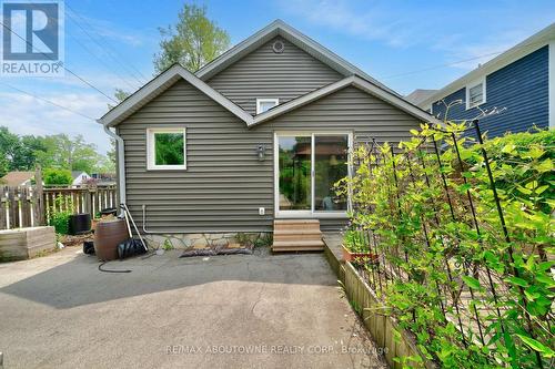 47 Stewart Street, Oakville, ON - Outdoor