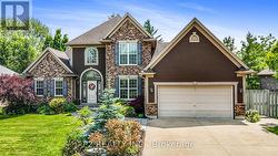 16 MARTHA COURT  Pelham, ON L0S 1C0