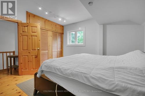 828 Ashby Road, Lanark Highlands, ON - Indoor Photo Showing Bedroom