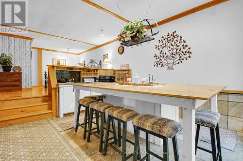 828 Ashby Road, Lanark Highlands, ON - Indoor Photo Showing Dining Room