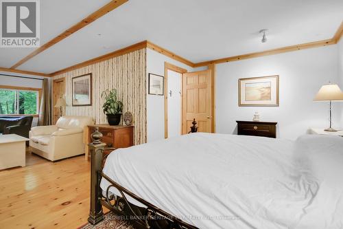 828 Ashby Road, Lanark Highlands, ON - Indoor Photo Showing Bedroom