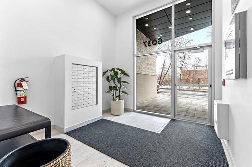 Reception area - 103-6037 Boul. De Maisonneuve O., Montréal (Côte-Des-Neiges/Notre-Dame-De-Grâce), QC - Indoor Photo Showing Other Room