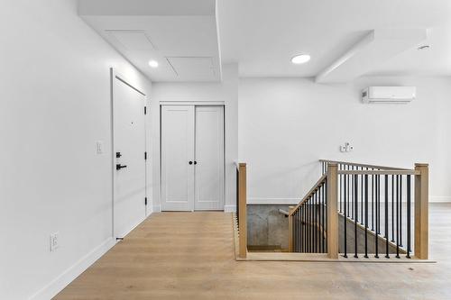 Living room - 103-6037 Boul. De Maisonneuve O., Montréal (Côte-Des-Neiges/Notre-Dame-De-Grâce), QC - Indoor Photo Showing Other Room