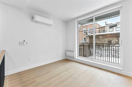 Living room - 103-6037 Boul. De Maisonneuve O., Montréal (Côte-Des-Neiges/Notre-Dame-De-Grâce), QC - Indoor Photo Showing Other Room