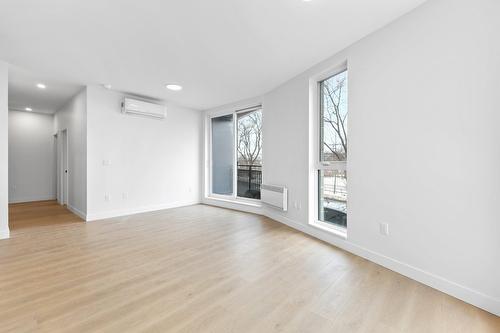 Living room - 111-6037 Boul. De Maisonneuve O., Montréal (Côte-Des-Neiges/Notre-Dame-De-Grâce), QC - Indoor Photo Showing Other Room