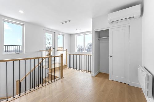 Mezzanine - 308-6037 Boul. De Maisonneuve O., Montréal (Côte-Des-Neiges/Notre-Dame-De-Grâce), QC - Indoor Photo Showing Other Room