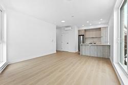 301-6037 Boul. De Maisonneuve O.  Montréal (Côte-Des-Neiges/Notre-Dame-De-Grâce), QC H4A 0B5