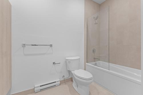 Bathroom - 306-6037 Boul. De Maisonneuve O., Montréal (Côte-Des-Neiges/Notre-Dame-De-Grâce), QC - Indoor Photo Showing Bathroom