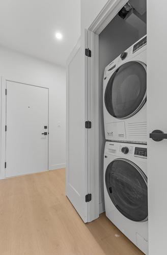 Laundry room - 306-6037 Boul. De Maisonneuve O., Montréal (Côte-Des-Neiges/Notre-Dame-De-Grâce), QC - Indoor Photo Showing Laundry Room