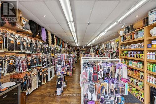 952 Upper Wellington Street, Hamilton, ON 