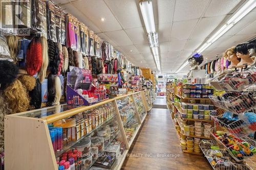 952 Upper Wellington Street, Hamilton, ON 