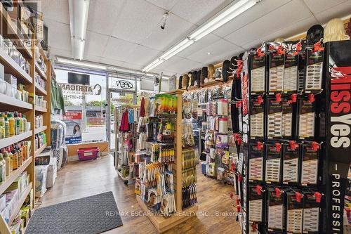 952 Upper Wellington Street, Hamilton, ON 