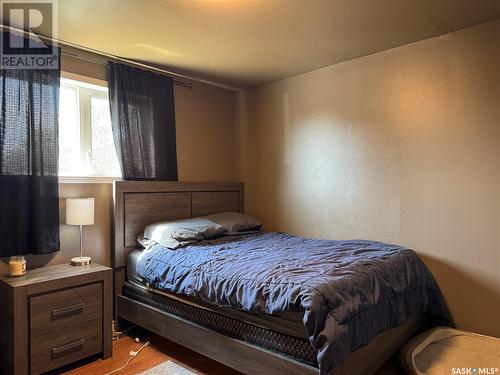 410 6Th Street E, Wynyard, SK - Indoor Photo Showing Bedroom