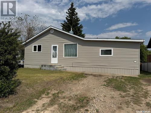410 6Th Street E, Wynyard, SK - Outdoor