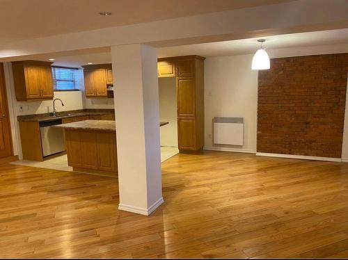 Kitchen - 2184 Rue Addington, Montréal (Côte-Des-Neiges/Notre-Dame-De-Grâce), QC - Indoor