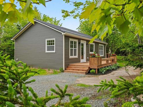 7 Daylily Lane, Lake Charlotte, NS 