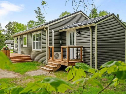 7 Daylily Lane, Lake Charlotte, NS 