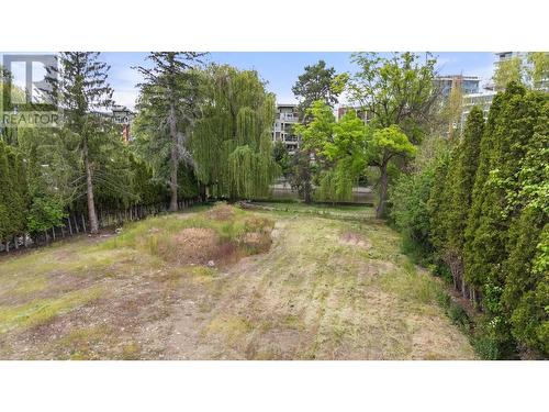 569 Radant Road Unit# 1, Kelowna, BC - Outdoor