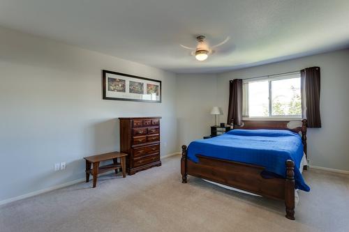 306-3850 Brown Road, West Kelowna, BC - Indoor Photo Showing Bedroom