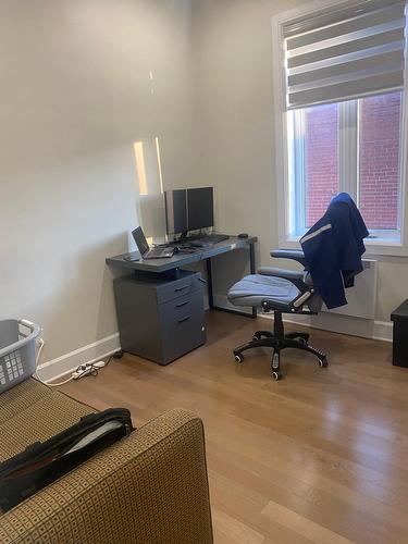 Bedroom - 5209 Av. Ponsard, Montréal (Côte-Des-Neiges/Notre-Dame-De-Grâce), QC - Indoor Photo Showing Office