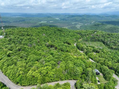 Photo aérienne - Ch. Des Faucons, Mont-Blanc, QC 