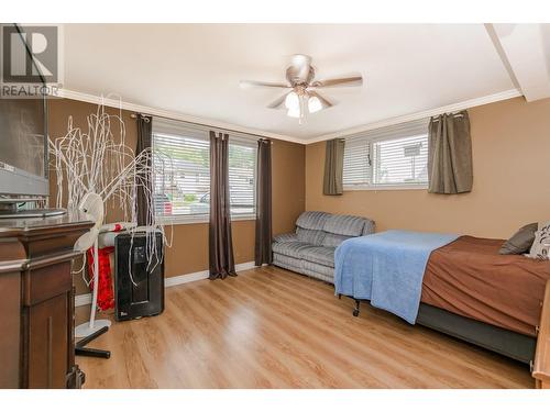 729 Stanley Avenue, Enderby, BC - Indoor Photo Showing Bedroom
