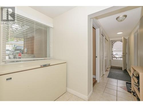 729 Stanley Avenue, Enderby, BC - Indoor Photo Showing Other Room