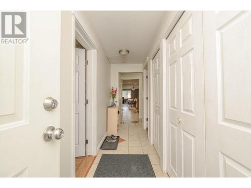 729 Stanley Avenue, Enderby, BC - Indoor Photo Showing Other Room