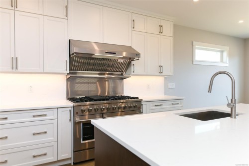 3400 Rhys Rd, Courtenay, BC 