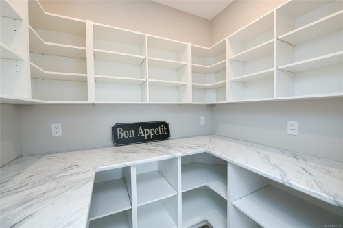 3400 Rhys Rd, Courtenay, BC 