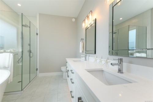 3400 Rhys Rd, Courtenay, BC 