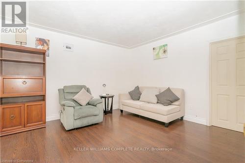 574 Upper Sherman Avenue, Hamilton, ON - Indoor