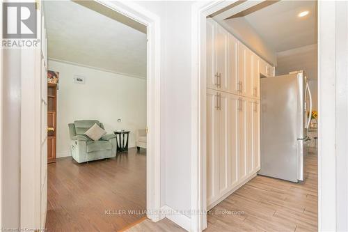 574 Upper Sherman Avenue, Hamilton, ON - Indoor Photo Showing Other Room