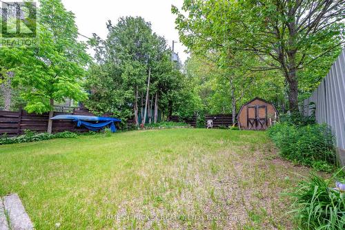100 Algonquin Street, Deep River, ON - Outdoor