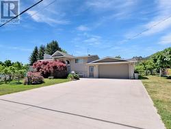3124 Cox Road  West Kelowna, BC V1Z 2B4