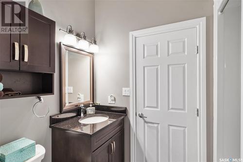 30 Pape Drive, Humboldt Rm No. 370, SK - Indoor Photo Showing Bathroom