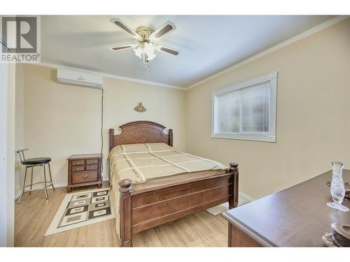 8014 89Th Street, Osoyoos, BC - Indoor Photo Showing Bedroom