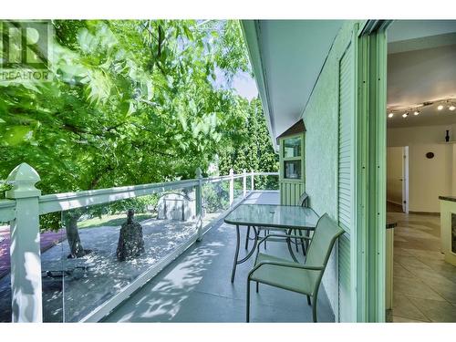 8014 89Th Street, Osoyoos, BC - Outdoor With Exterior