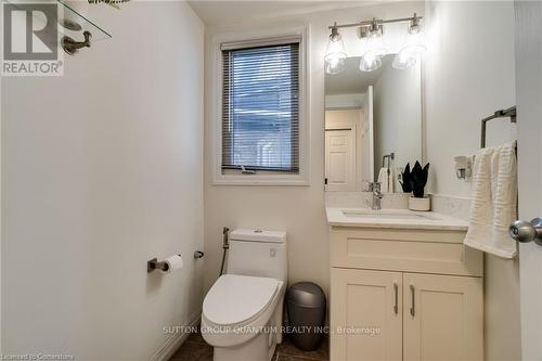 928 Dunblane Court, Kitchener, ON - Indoor Photo Showing Bathroom