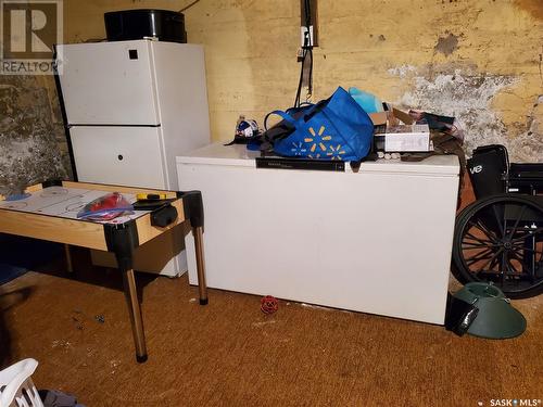 228 4Th Street E, Ponteix, SK - Indoor