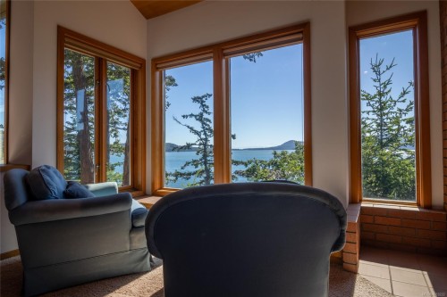 4308 Clam Bay Rd, Pender Island, BC 