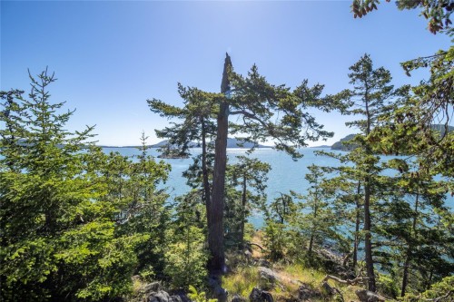 4308 Clam Bay Rd, Pender Island, BC 