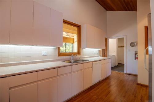 4308 Clam Bay Rd, Pender Island, BC 