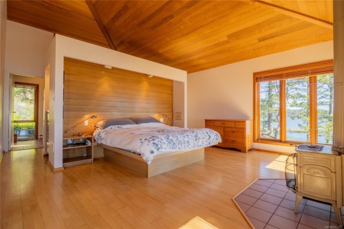 4308 Clam Bay Rd, Pender Island, BC 
