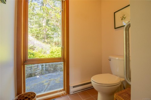 4308 Clam Bay Rd, Pender Island, BC 